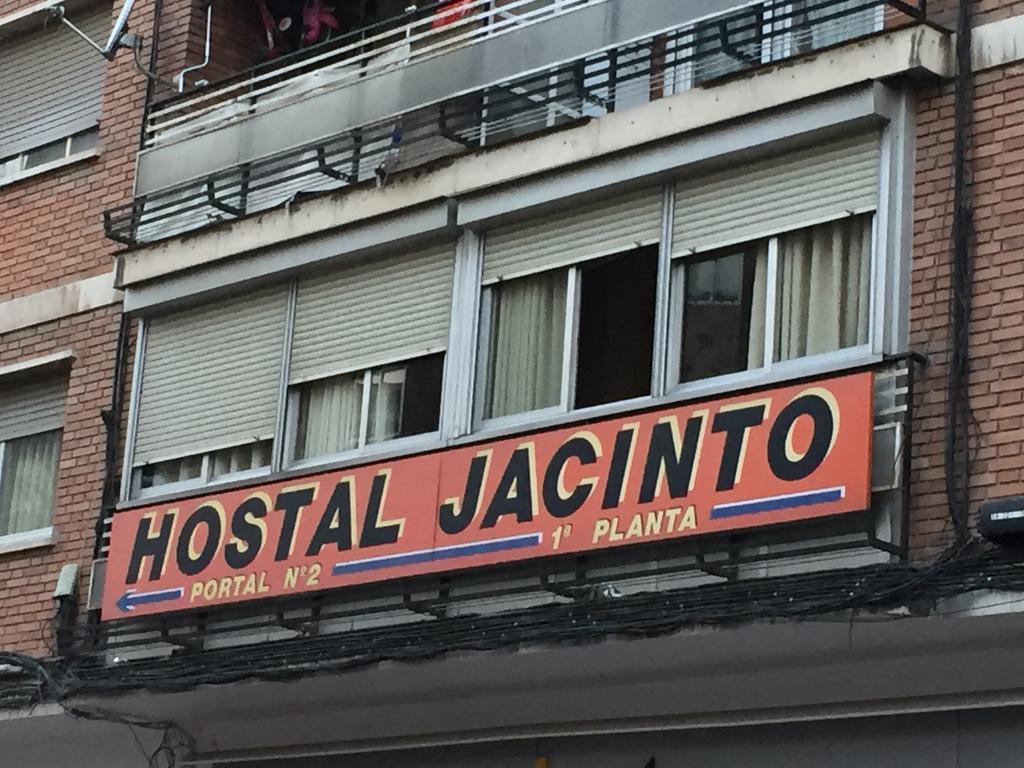 Hostal Jacinto Alcalá de Henares Exterior photo